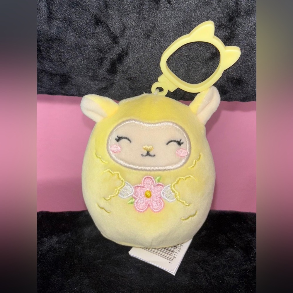 3.5” Squishmallows Mary Jo Yellow Sheep Clip